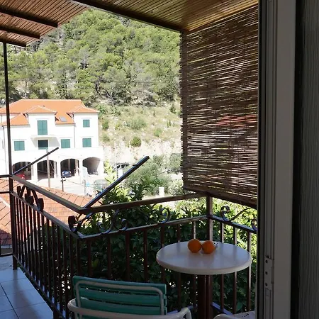 Pensionat & Tepsa - Centre Hvar Town
